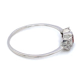 Anillo de granate en oro blanco 10kt.