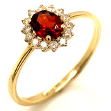 Anillo de granate en oro amarillo 10kt.