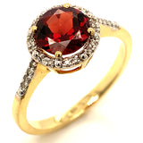 Anillo de granate en oro amarillo 10kt.