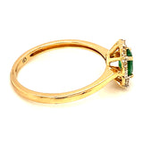 Anillo con esmeralda en oro amarillo 14kt.