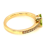 Anillo de Peridoto en oro amarillo 10kt.
