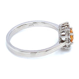 Anillo de citrino con diamantes en oro blanco 14kt.