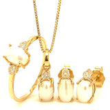 Anillo de perla con diamantes en oro amarillo 14kt.