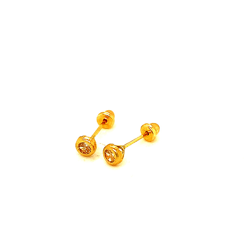 Aretes para bebés en oro amarillo 18kt.