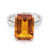 Anillo de cuarzo citrino en plata 925.