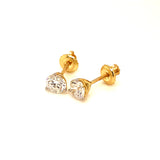 (LD) Aretes de diamantes en oro amarillo 10kt.