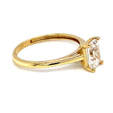 Anillo con circón en oro amarillo 10kt.