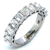 (LD) Banda con diamantes de laboratorio en oro blanco 14k.