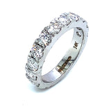 (LD) Banda con diamantes de laboratorio en oro blanco 14k. D-2.10Cts.