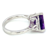 Anillo de cuarzo amatista en plata 925.