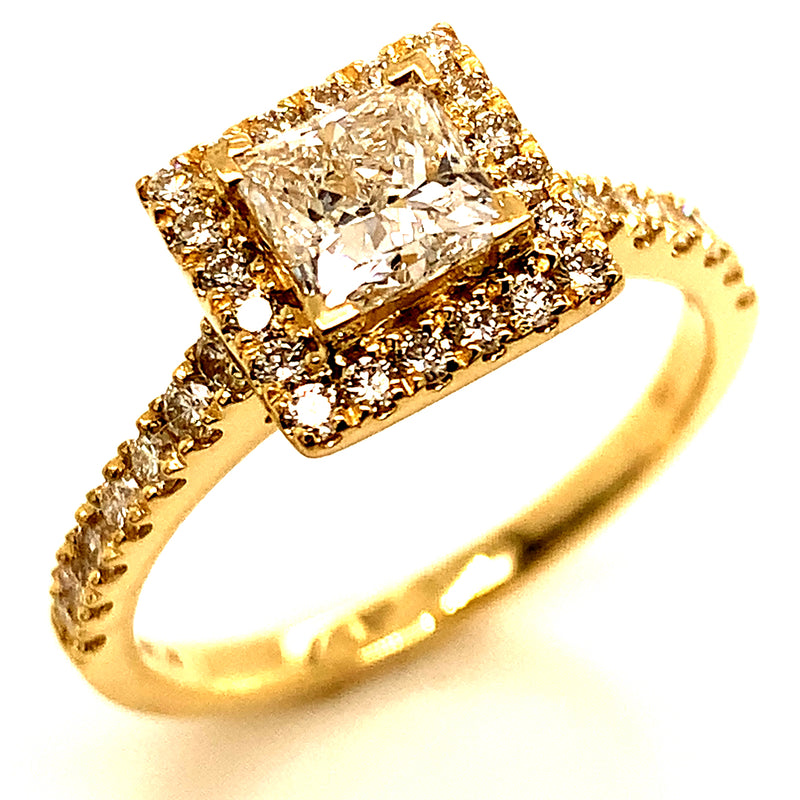 (LD) Anillo con diamantes de laboratorio en oro amarillo 14kt.  ANTES: $995.00