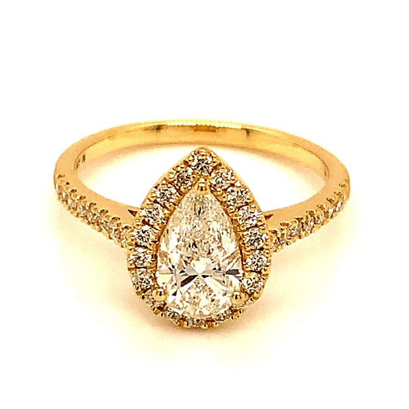 (LD) Anillo con diamantes de laboratorio en oro amarillo 14kt.