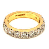 (LD) Banda con diamantes de laboratorio en oro amarillo 14k. D-2.15Cts.