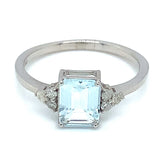 Anillo con aguamarina y diamantes en plata 925
