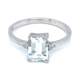 Anillo de aguamarina con diamantes en plata 925