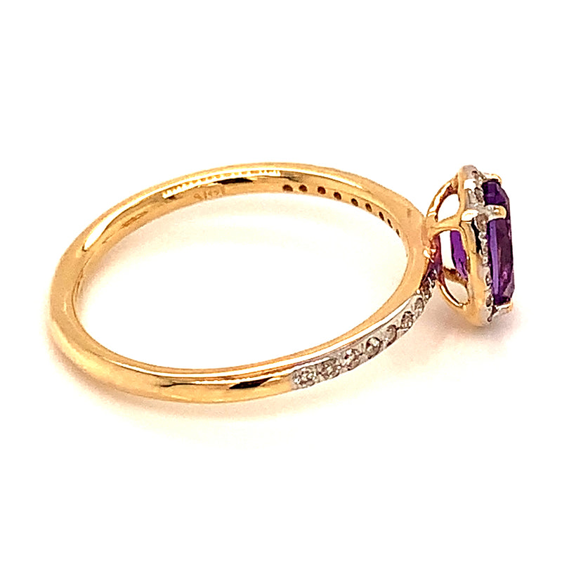 Anillo de amatista en oro amarillo 14kt.