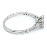 (MIA) Anillo con diamantes en oro blanco 18kt. D-0.44Cts.