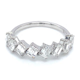 (LD) Banda con diamantes de laboratorio en oro blanco 14kt. D-1.79CTS.