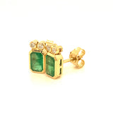Aretes de esmeraldas con diamantes en oro amarillo 14kt. E-1.05CTS. D-0.07CTS.