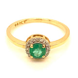 Anillo de esmeralda con diamantes en oro amarillo 14kt. E-0.29CTS. D-0.07CTS.
