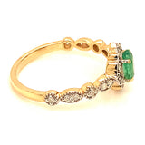 Anillo de esmeralda con diamantes en oro amarillo 14kt. E-0.40CTS. D-0.16CTS.