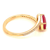 Anillo de rubí con diamantes en oro amarillo 14kt. R-1.25CTS. D-0.18CTS.