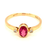 Anillo de rubí con diamantes en oro amarillo 14kt. R-0.54CTS. D-0.03CTS.