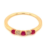 Anillo con rubí y diamantes en oro amarillo 14KT