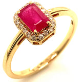 Anillo de rubí con diamantes en oro amarillo 14kt. R-0.81CTS. D-0.12CTS.