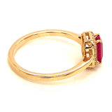 Anillo de rubí con diamantes en oro amarillo 14kt. R-0.81CTS. D-0.12CTS.