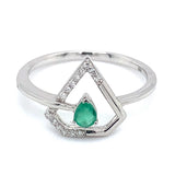 Anillo de esmeralda con diamantes en oro blanco 14kt. EM-0.13CTS. D-0.07CTS.