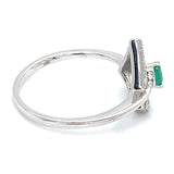 Anillo de esmeralda con diamantes en oro blanco 14kt. EM-0.13CTS. D-0.07CTS.