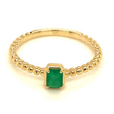 Anillo de esmeralda en oro amarillo 14kt. EM-0.25CTS.