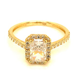 Anillo con circones en oro amarillo 10kt.