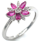 Anillo con rubí y diamantes en oro blanco 10KT