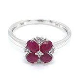 Anillo con rubí y diamantes en oro blanco 14KT