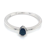 Anillo de zafiro en oro blanco 14kt. SA-0.25CTS.