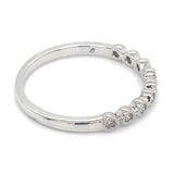 (SOFIA) Anillo con diamantes en oro blanco 10kt. D-0.10CTS.
