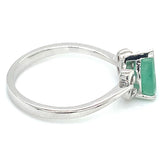 Anillo con esmeralda en plata 925