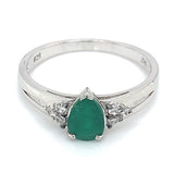 Anillo de esmeralda con circones en plata 925 EM-0.7CTS. 6CZ-0.15CTS.