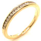 (SOFIA) Banda con diamantes en oro amarillo 10kt. D-0.15CTS.