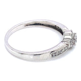 (SOFIA) Anillo con diamantes en oro blanco 10kt. D-0.25CTS.