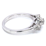 (SOFIA) Anillo con diamantes en oro blanco 10kt. D-0.30CTS.