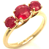Anillo con rubí de laboratorio en plata 925 (baño en oro amarillo)