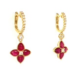 Aretes con rubí y diamantes en oro amarillo 18KT