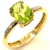 Anillo con peridoto y diamantes en oro amarillo 10kt