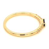 Anillo con zafiro y diamantes en oro amarillo 10KT
