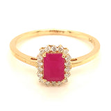 Anillo con rubí y diamantes en oro amarillo 14KT