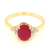 Anillo con rubí y diamantes en oro amarillo 14KT