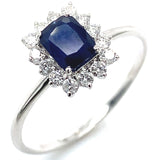 Anillo con zafiro y diamantes en oro blanco 14KT